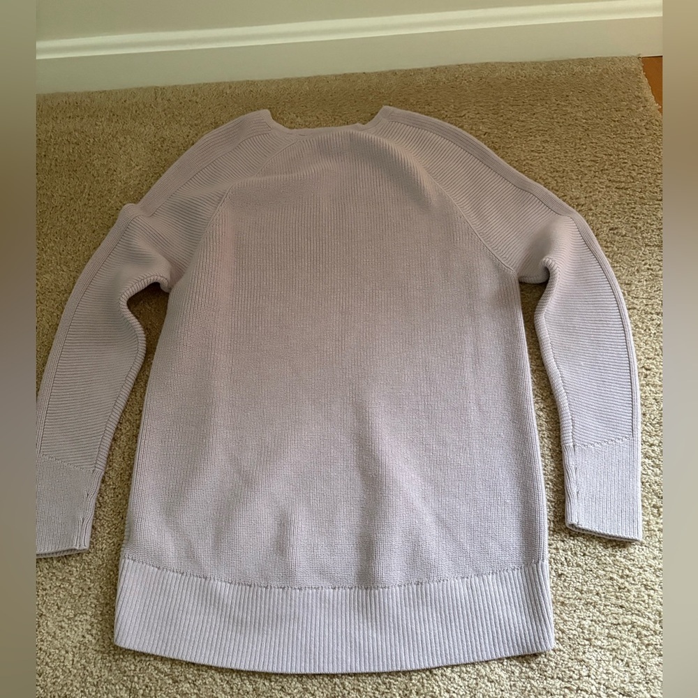 Athleta Merino Wool Lavender V-Neck Women's Sweater NOT FOR SALE - Picture 3 of 6